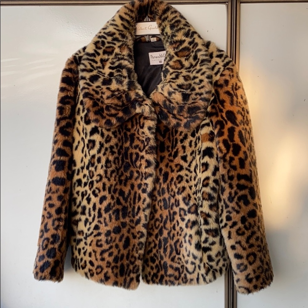 1xl leopard print faux fur coat